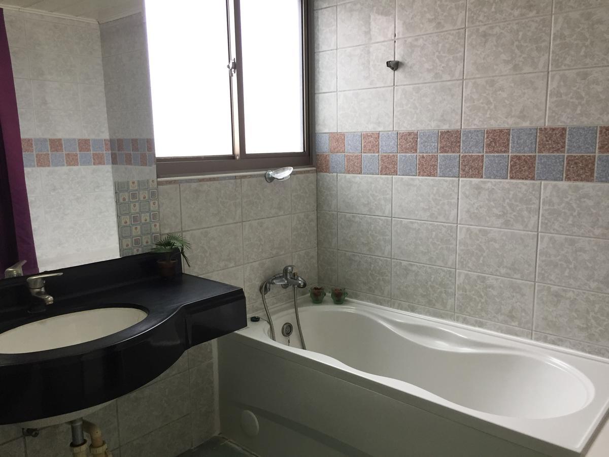 Berkeley Business Hotel Zhongzheng Kota Hsinchu Bagian luar foto