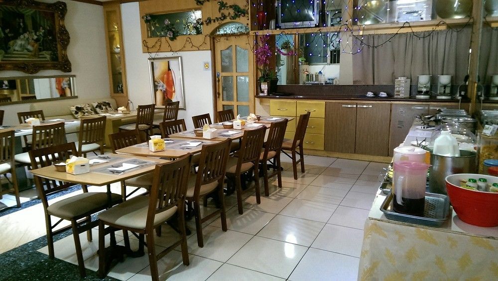 Berkeley Business Hotel Zhongzheng Kota Hsinchu Bagian luar foto